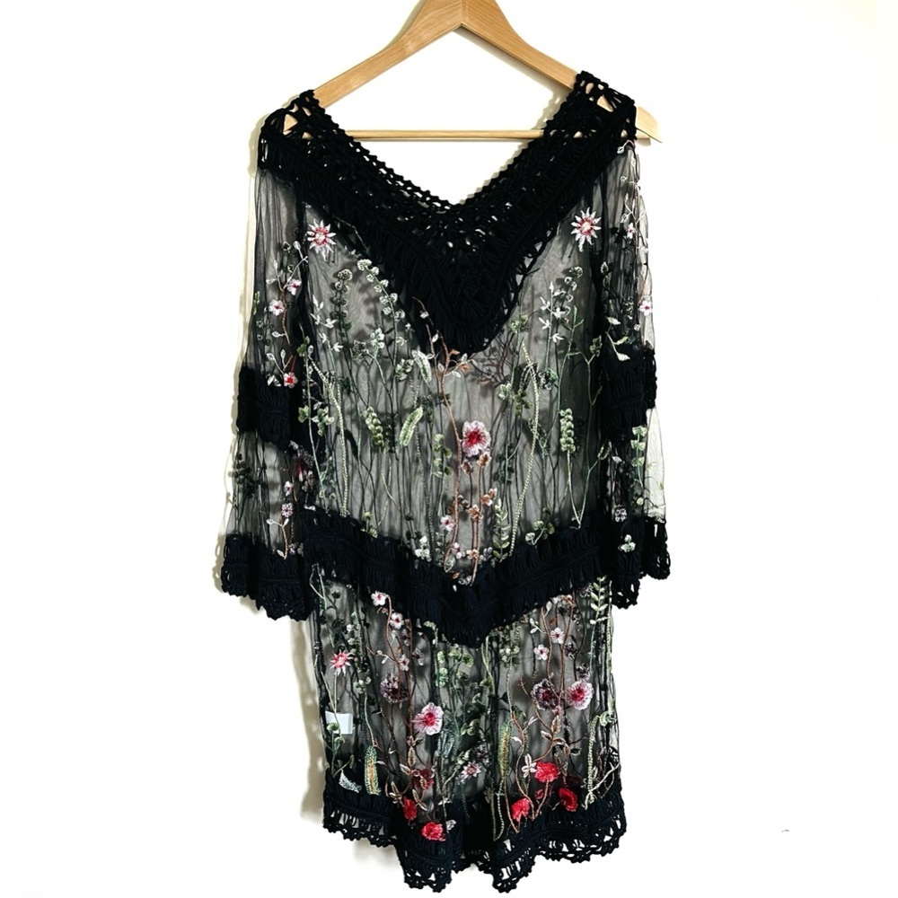 Amiani Resort Embroidered Boho Crochet Trim Dress-Cover Up‎ One Size Blue Black